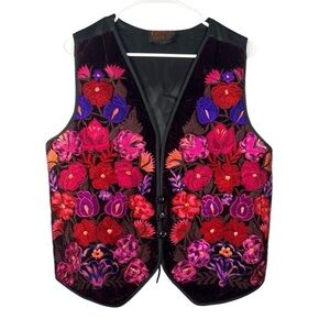 Kindred Spirit Flower Embroidered Vest Large